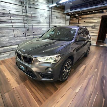 BMW X1 2.0 16V TURBO ACTIVEFLEX SDRIVE20I 4P AUTOMÁTICO BMW X1 2.0 16V TURBO ACTIVEFLEX SDRIVE20I 4P AUTOMÁTICO